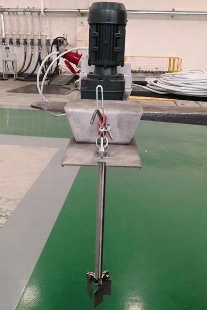 Agitatori Miscelatori IBC